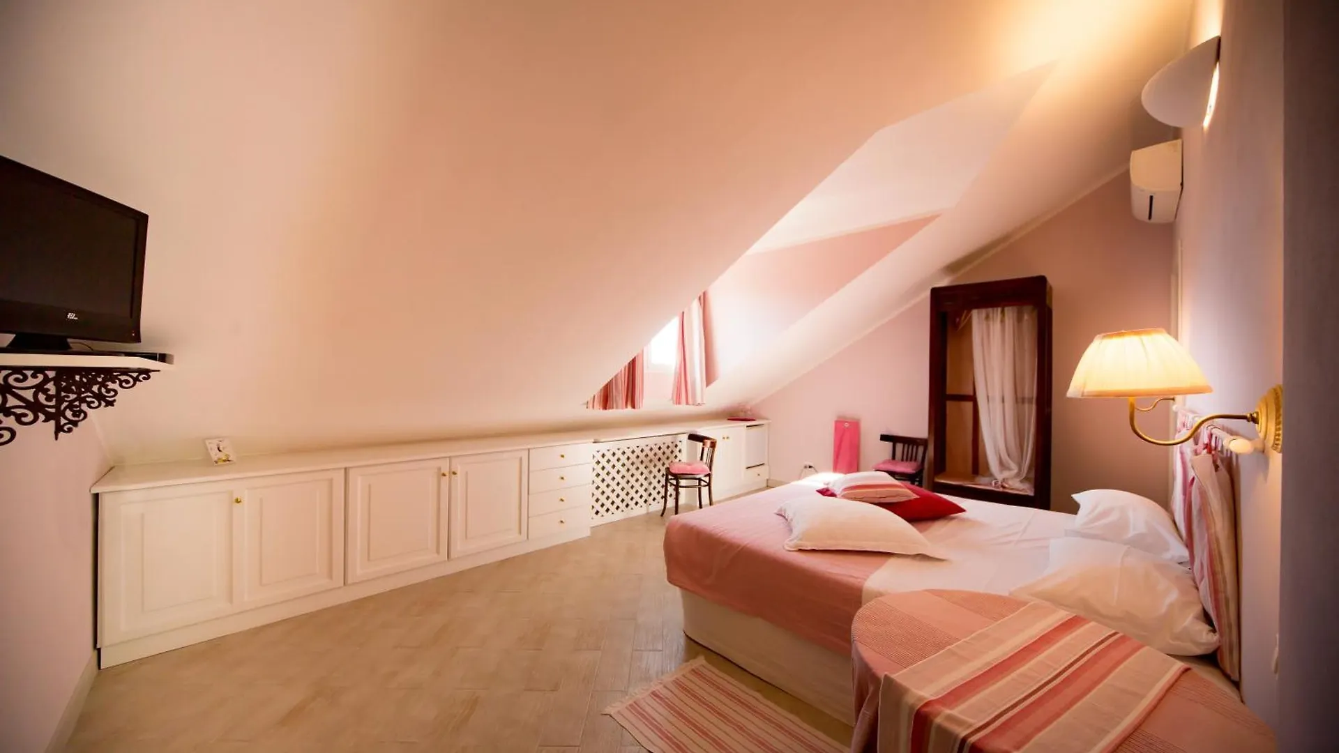 Agriturismo Palmero Alassio 0*,